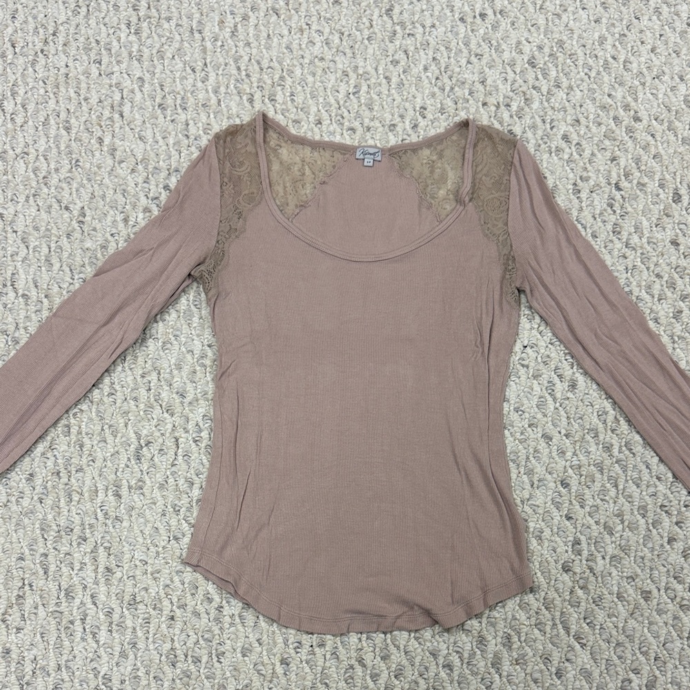 Kismet Lace-Accent Dusty Rose Long Sleeve Top